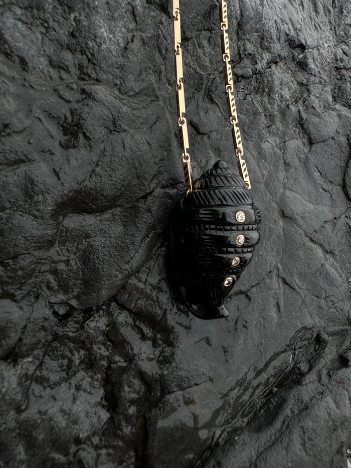 Dezso By Sara Beltran Grande Helmet Shell Bead With Diamonds