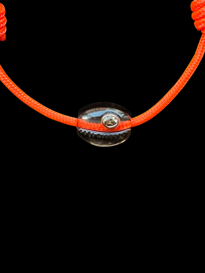 Dezso By Sara Beltran Petite Cowry Bead With Garnet Surf Cord Anklet