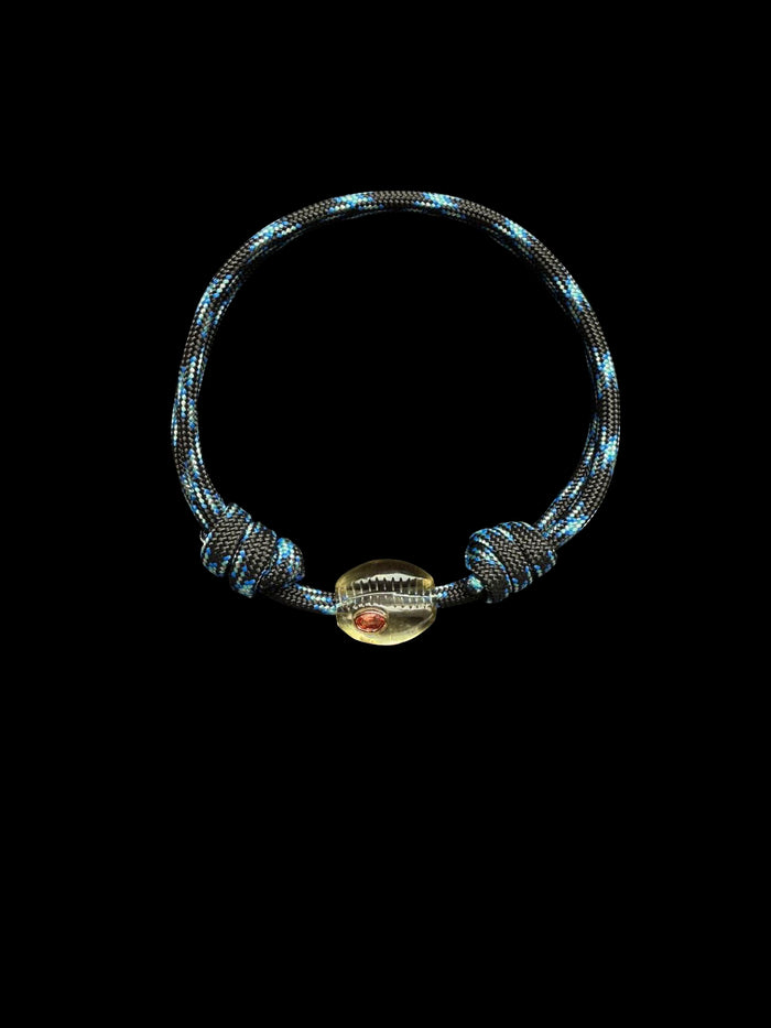 dezso by sara beltran Petite Cowry Bead with Sapphire Surf Cord Anklet