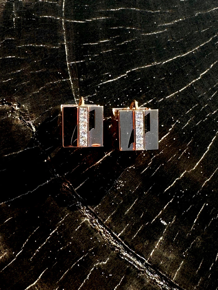 dezso by sara beltran Single Enameling Fin Diamond Earrings