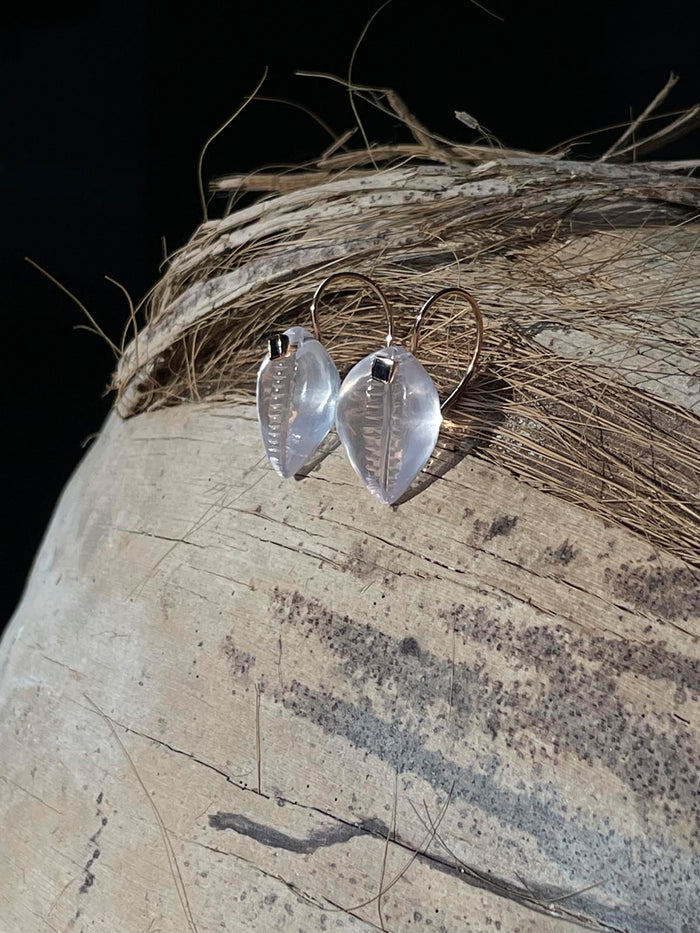 Dezso By Sara Beltran Tiny Rose Quartz Cowry Earrings With Sapphires