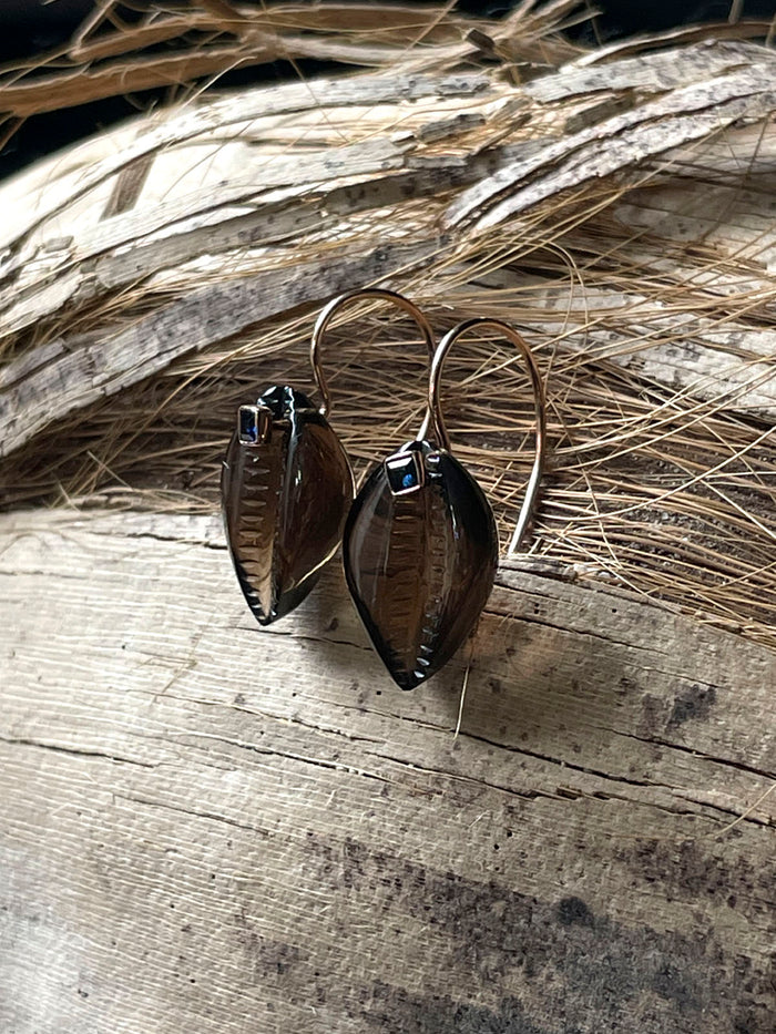 Dezso By Sara Beltran Tiny Smokey Quartz Cowry Earrings With Sapphires