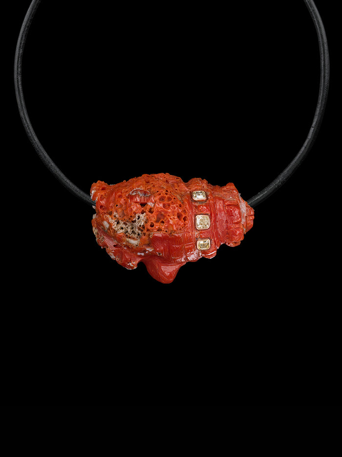 dezso by sara beltran X Grande Coral Conch Bead with Cushion Cut Diamonds