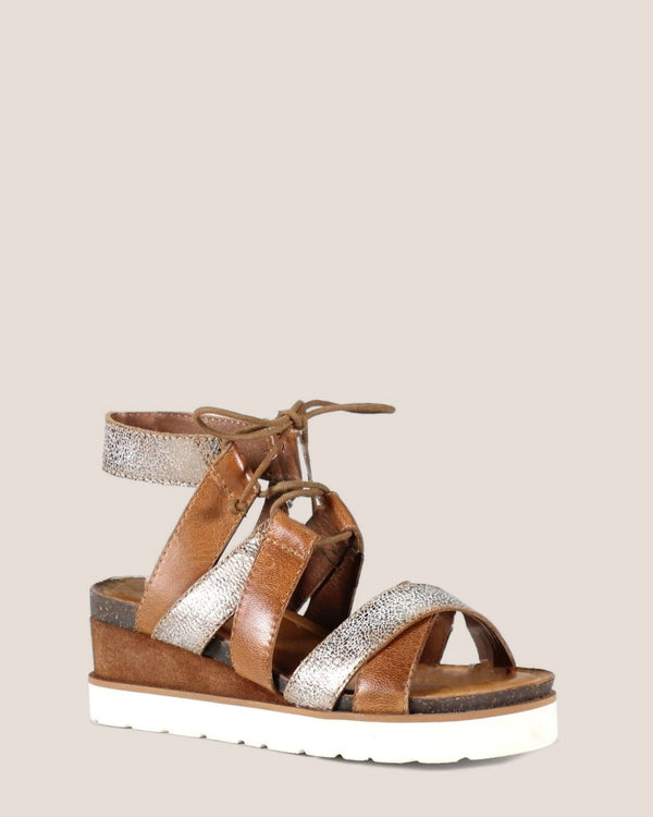 Diba Gitty Yup Luggage ( Tan ) / Gold