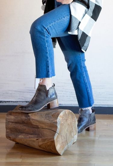 Diba Win Doe Tan Vintage