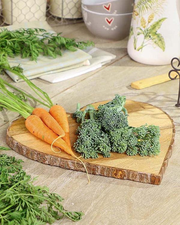 dibor Acacia Wood Heart Chopping Board
