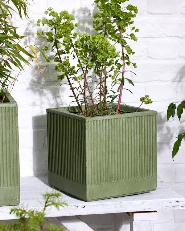 dibor Agri Green Ribbed Planter Collection