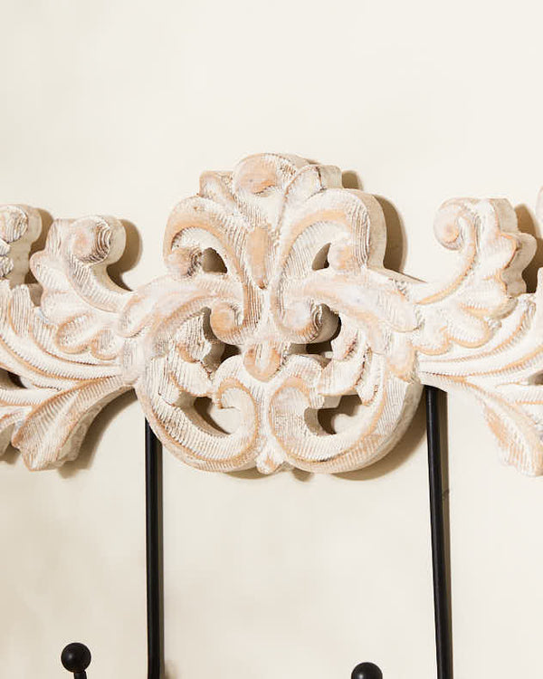 Dibor Baroque Four Peg Hook Board