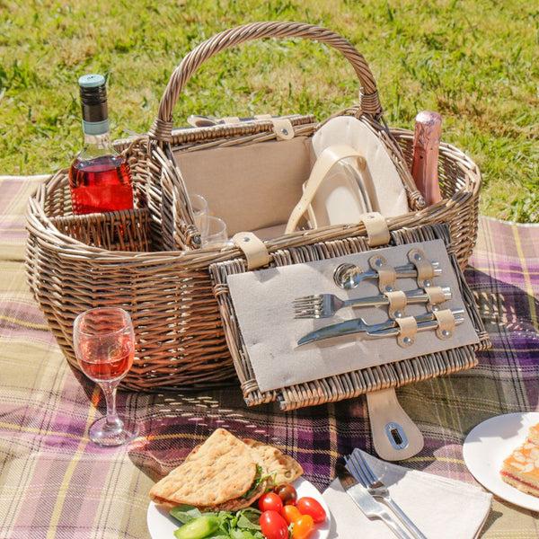 dibor Boat Shaped Picnic Hamper for 4