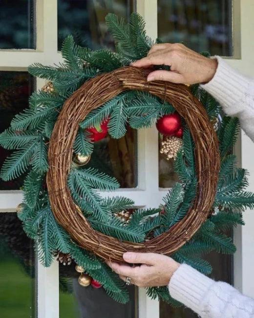 Dibor Brockham Rose Wreath 55cm
