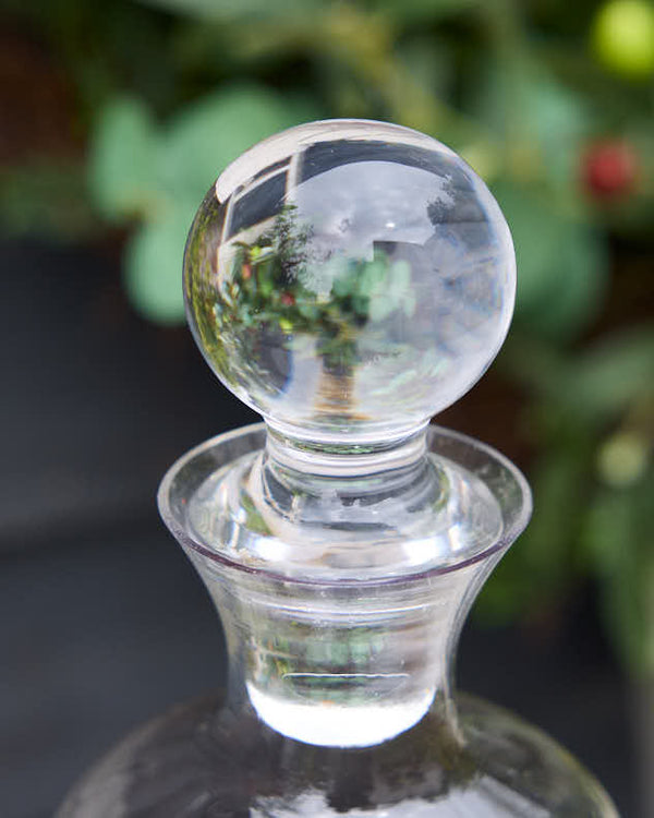 Dibor Diamond Embossed Gold Decanter