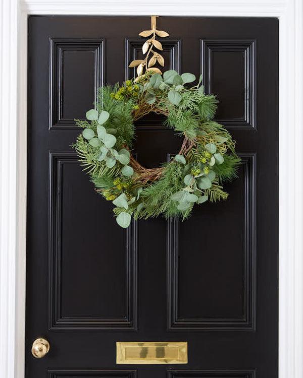 Dibor Eucalyptus Hedgerow Wreath