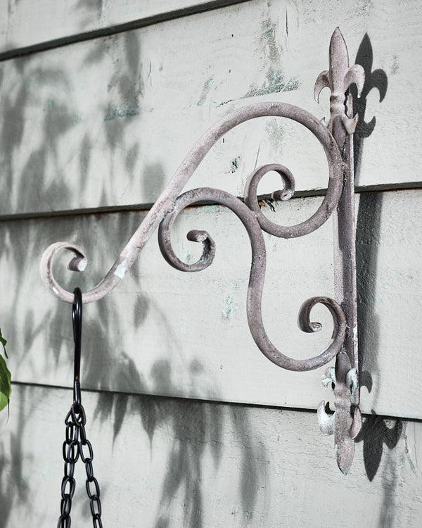 Dibor Fleur De Lys Scrolled Wall Bracket