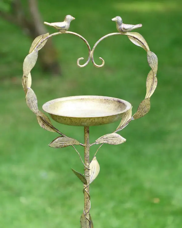 Dibor Freestanding Heart Garden Bird Dish