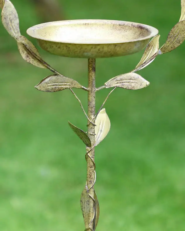 Dibor Freestanding Heart Garden Bird Dish