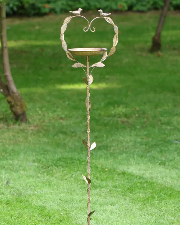 dibor Freestanding Heart Garden Bird Dish