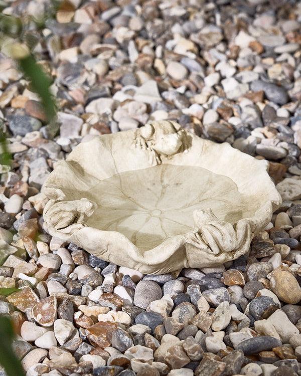 dibor Frogs on Leaf Stone Bird Dish