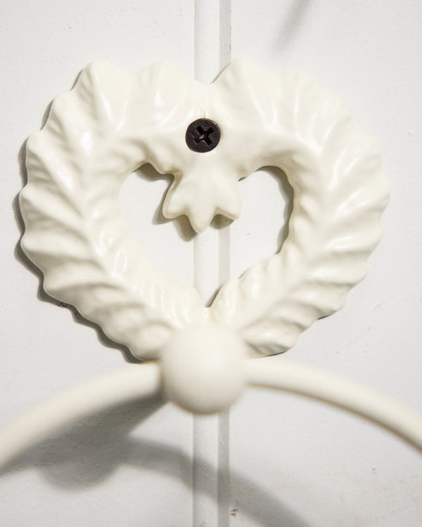 Dibor Isabelle Ivory Heart Towel Ring