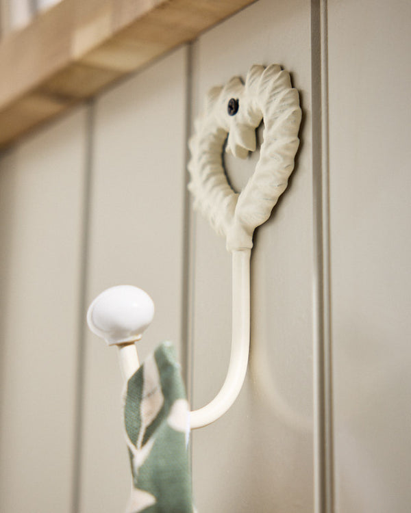 Dibor Isabelle Ivory Heart Wall Hook