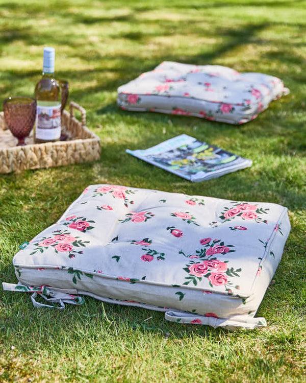 dibor Outdoor Floor Cushions Collection