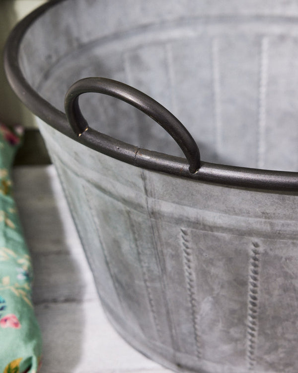 Dibor Oval Planter Tub With Handles