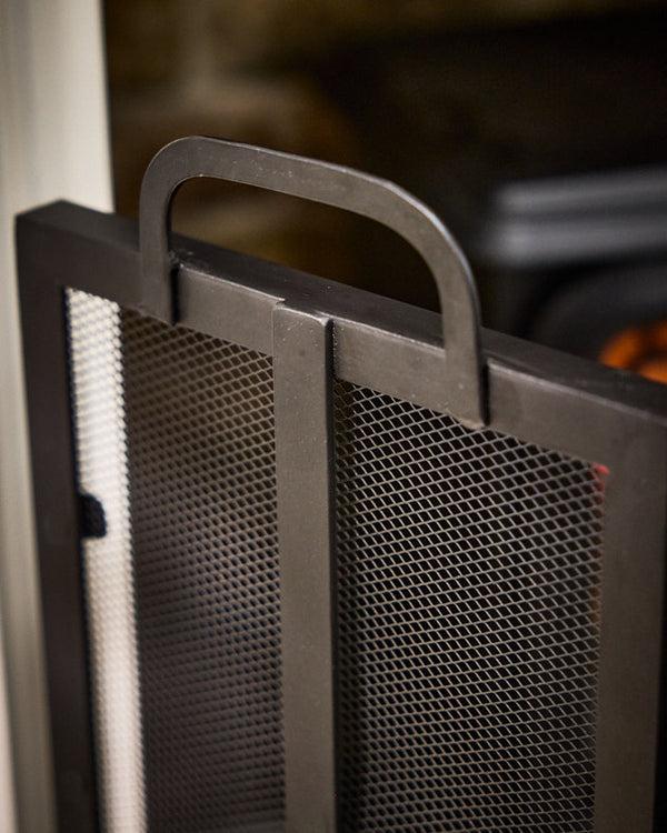 Dibor Panelled Fire Guard With Handles