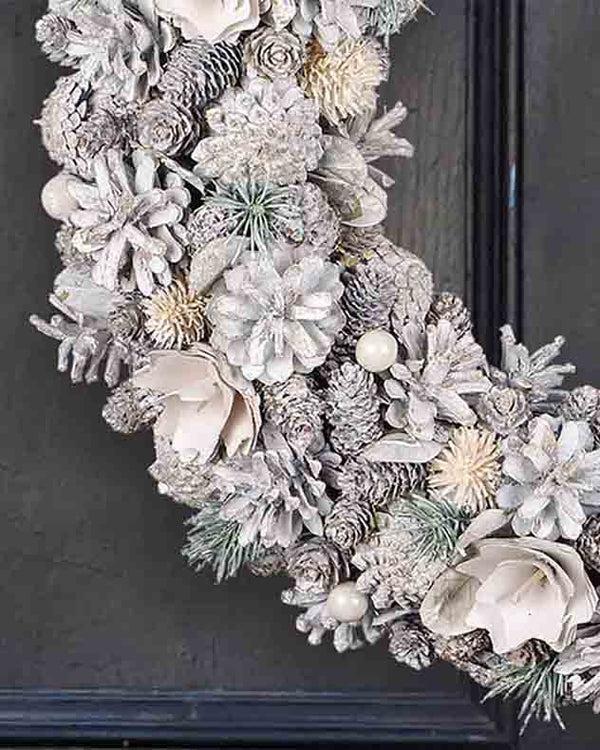 Dibor Personalised Morning Frost Wreath