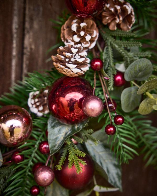 Dibor Personalised Waverley Red Bauble Wreath
