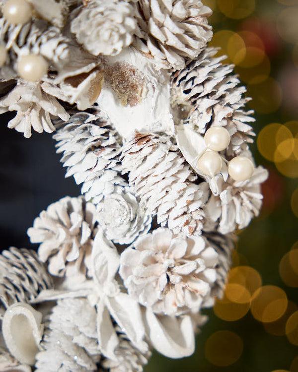 Dibor Polar Wonderland Pinecone Wreath 30cm