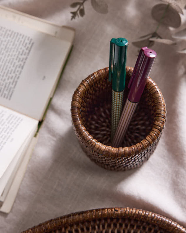 Dibor Premium Brown Rattan Pen Pot