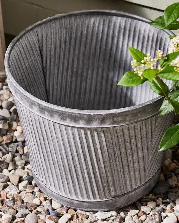 Dibor Ribbed Metal Planter Bucket