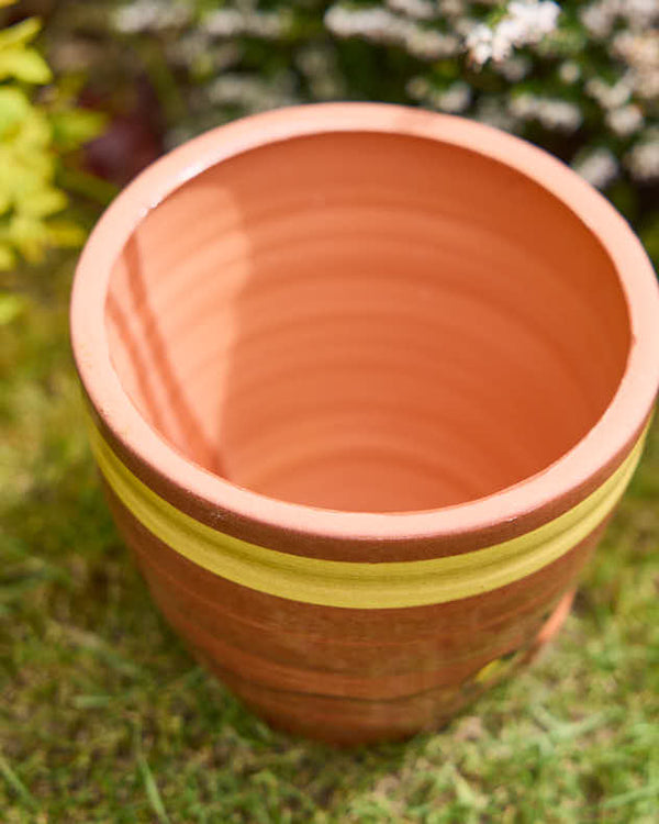 Dibor Rustic Ceramic Bumblebee Home