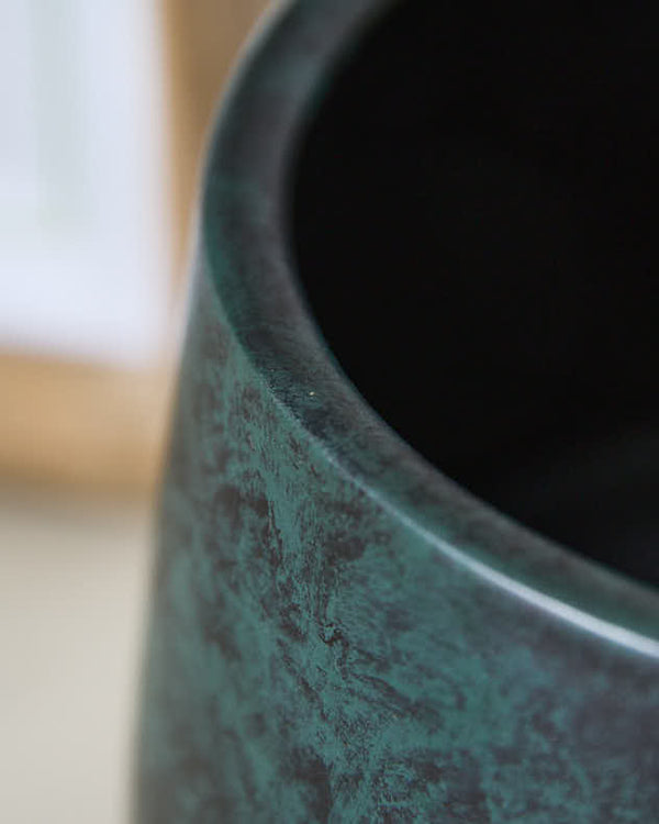 Dibor Saka Green Rounded Planter