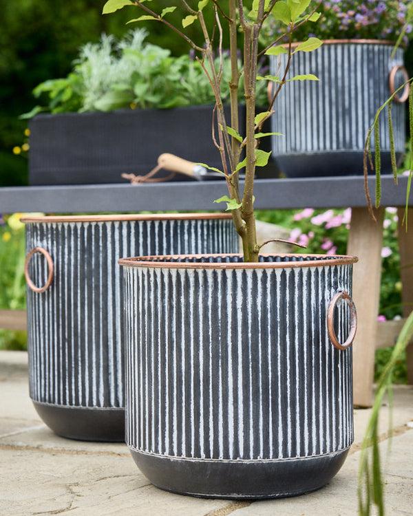 Dibor Tambara Set Of 3 Ribbed Planters
