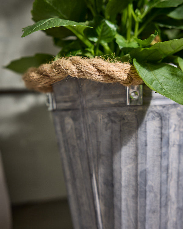 Dibor Toma Medium Metal Planter With Handles