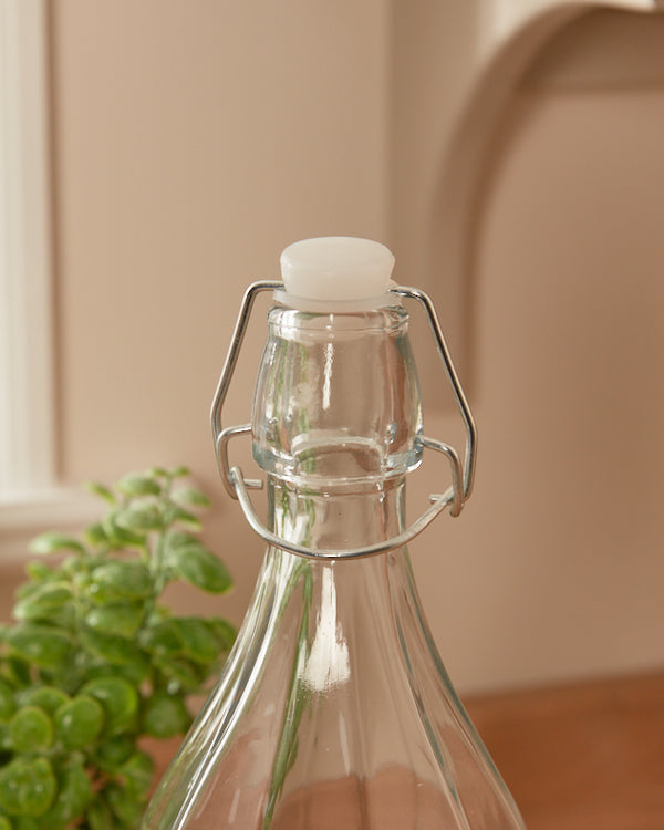 Dibor Traditional Glass Bottle With Stopper
