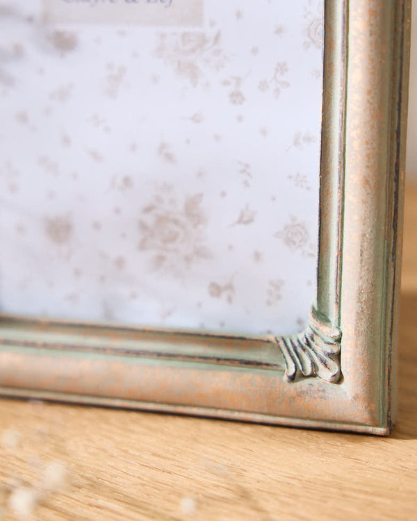 Dibor Traditional Gold Picture Frame