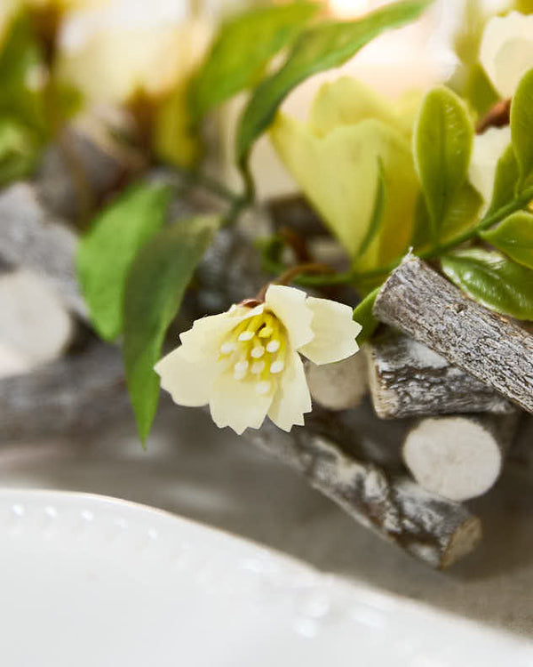 Dibor Triple Hawthorn Floral Candle Holder