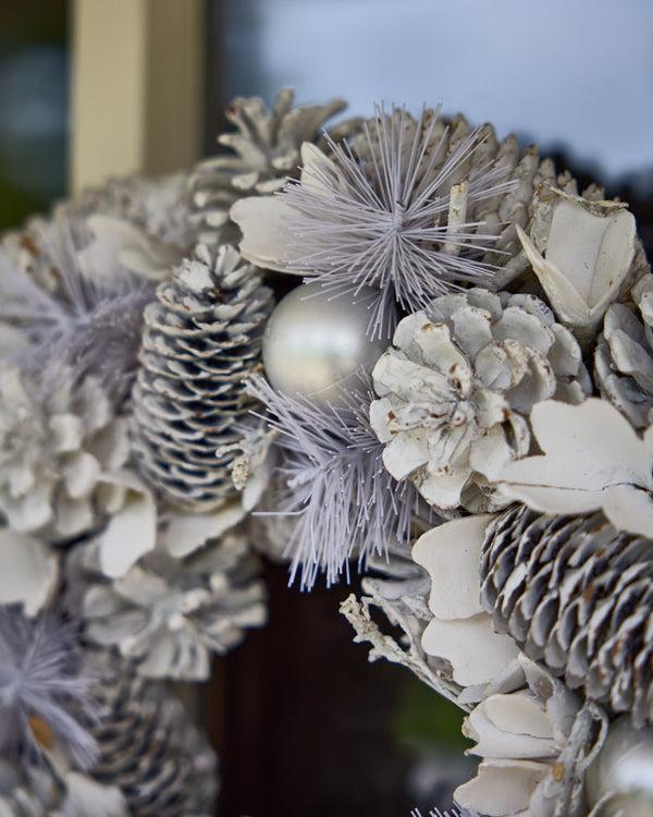 Dibor White Frosted Wreath 35cm