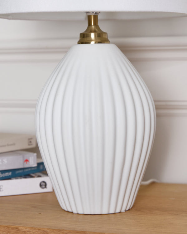 Dibor White Ribbed Elegant Lamp
