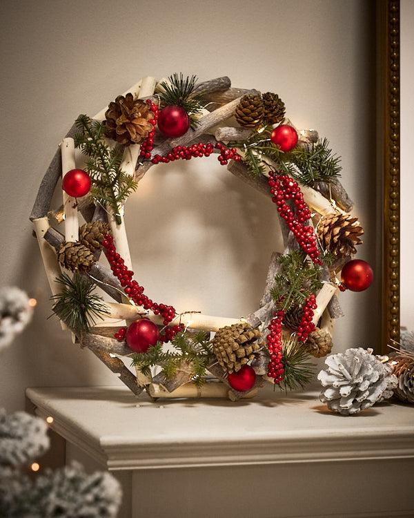 dibor Woodland Berries Pre-Lit Wreath 30cm