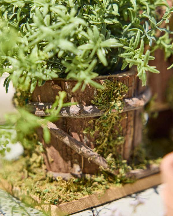 Dibor Woodland Lodge Bird House Planter
