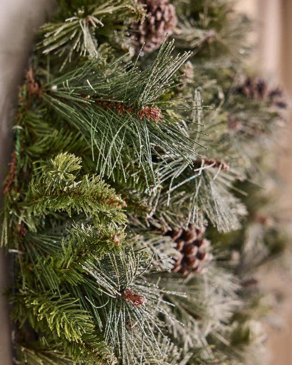 Dibor XL Sparkling Pine Wreath - 76cm