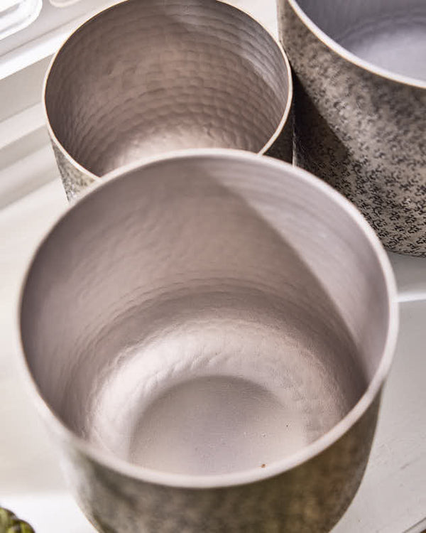 Dibor Zaio Hammered Metal Planters