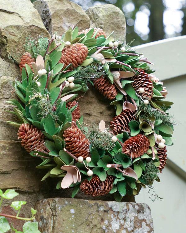 Dibor Personalised Pinecone & Mistletoe Forest Wreath