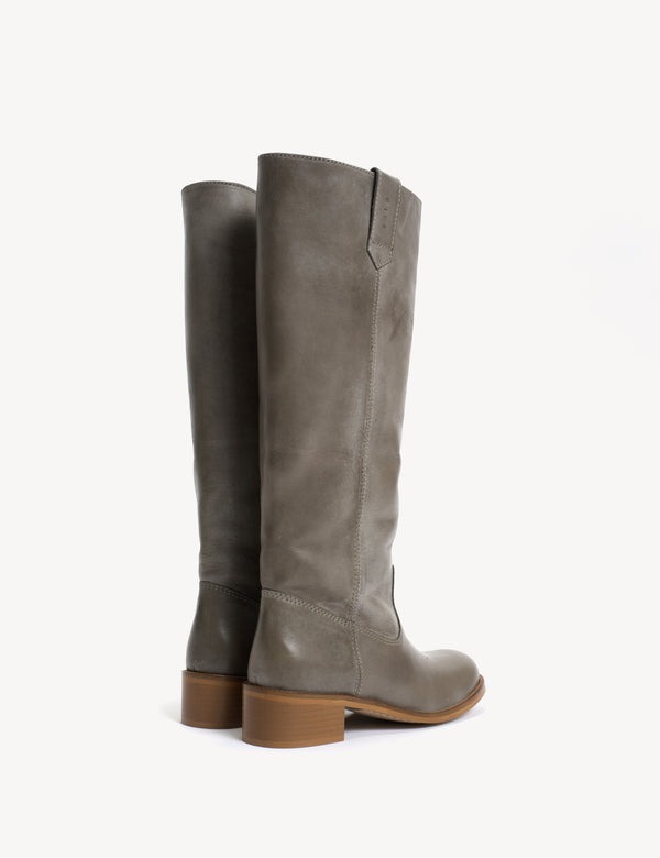 Dico Copenhagen Ann Gaucho Boot In Concrete Grey Escovado Leather