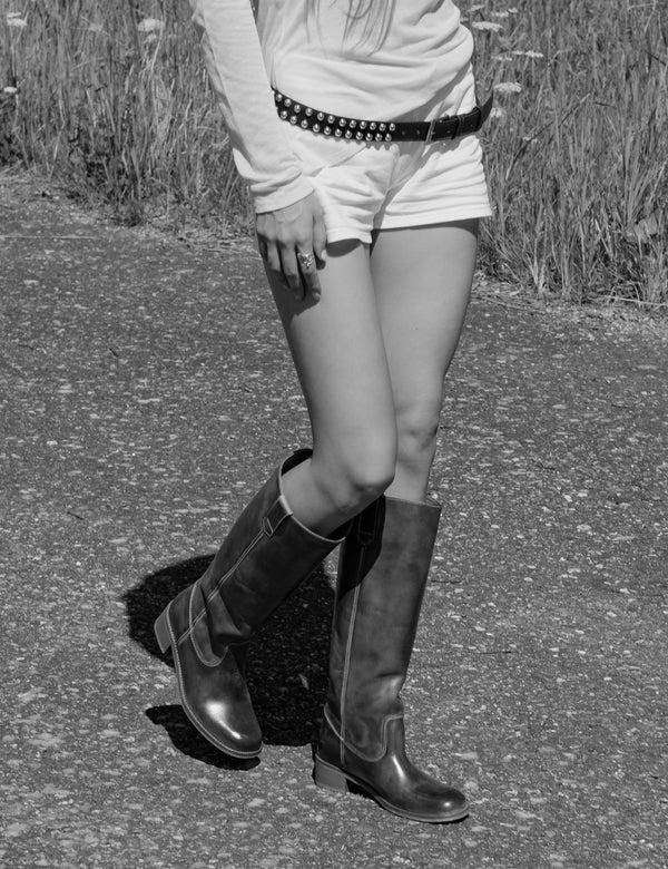 Dico Copenhagen Ann Gaucho Boot In Concrete Grey Escovado Leather