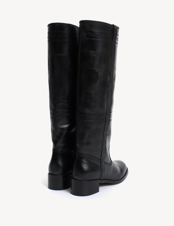 Dico Copenhagen Ann Gaucho Boot With Western Stitchings In Black Escovado Leather