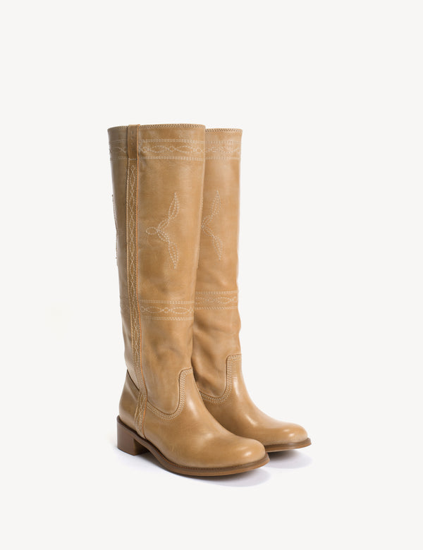 Dico Copenhagen Ann Gaucho Boot With Western Stitchings In Light Tan Escovado Leather