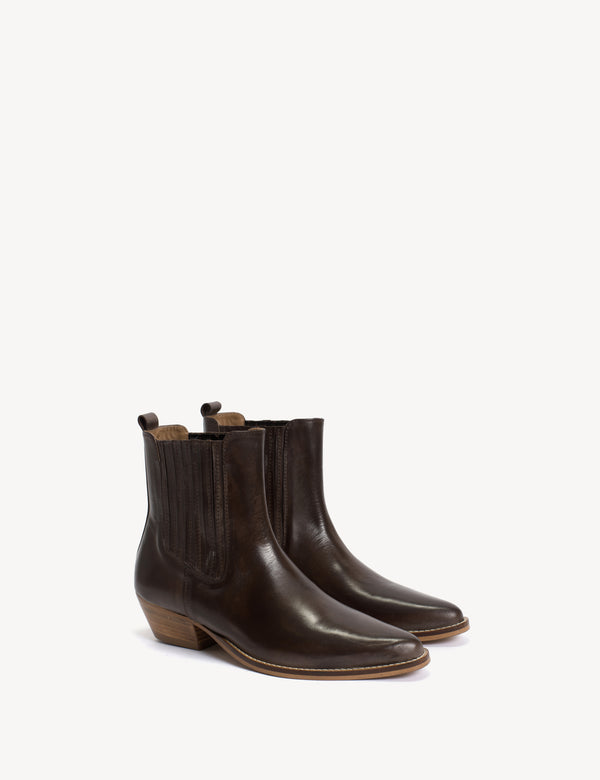 Dico Copenhagen Dasha Chelsea Boot In Brown Escovado Leather